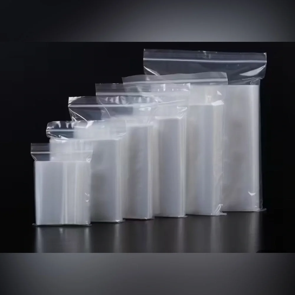 25 Plastic Zip Closure Bags 4x6”